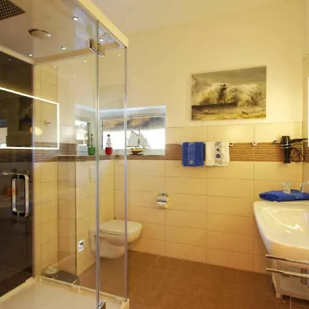 Kapitaensweg 30 * Karlshagen